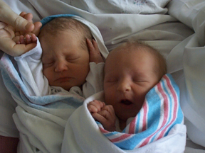 dayone-9.jpg (66968 bytes)